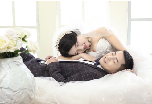 为结婚而来